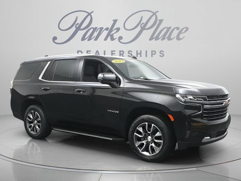 Used 2023 Chevrolet Tahoe LT w/ Luxury Package AWD/4WD image 22