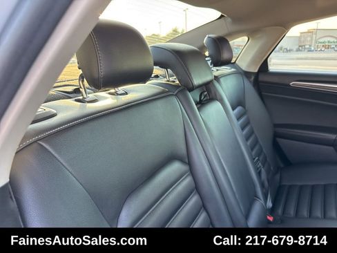 Used 2019 Ford Fusion SEL image 52