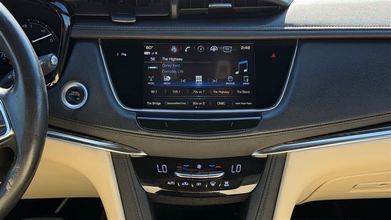 Used 2019 Cadillac XT5 FWD image 26