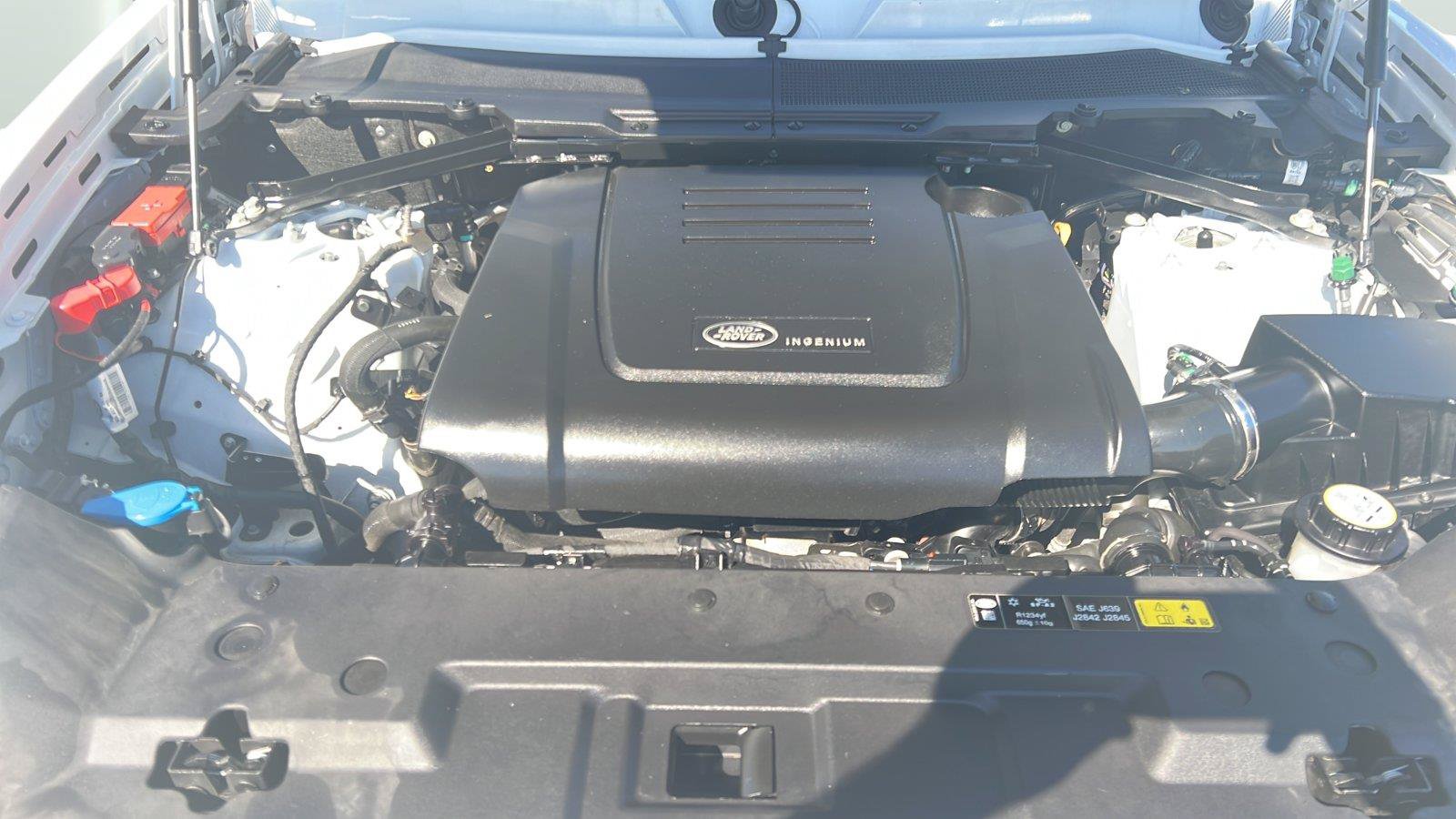 Used 2025 Land Rover Defender 110 S AWD/4WD image 19