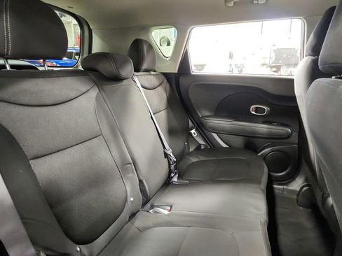 Certified 2018 Kia Soul Base w/ Convenience Package image 23