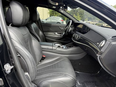 Used 2020 Mercedes-Benz S 560 S 560 image 37