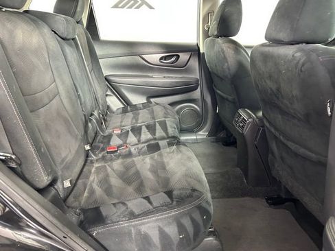 Used 2016 Nissan Rogue S AWD/4WD image 11