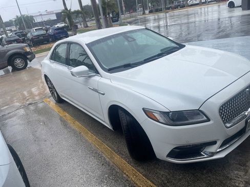 Used 2020 Lincoln Continental w/ Premium Package image 11