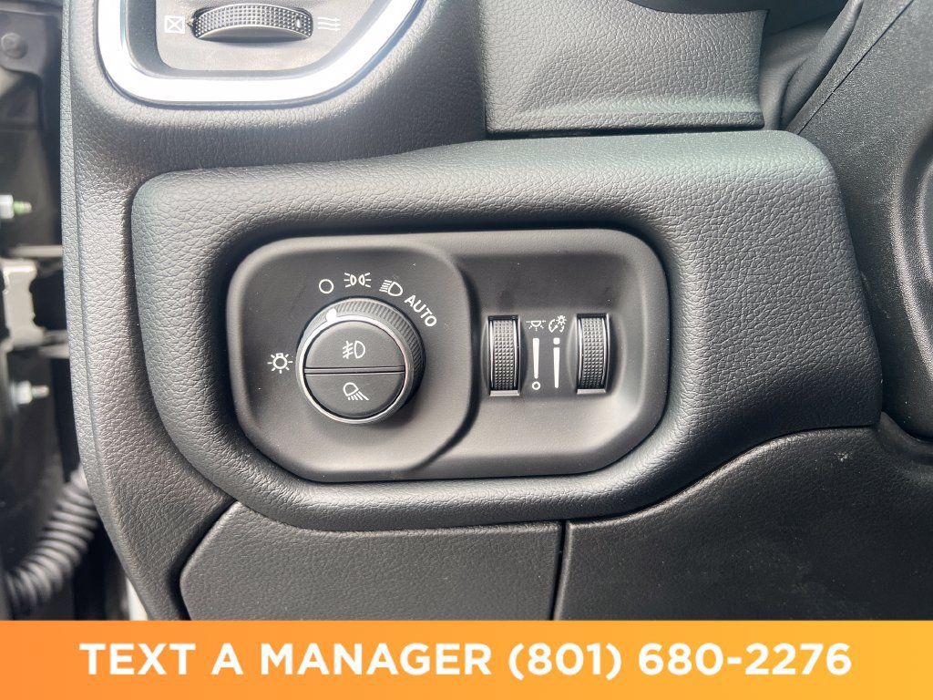 New 2026 RAM 2500 Laramie AWD/4WD image 31