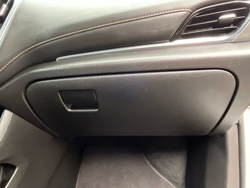 Used 2021 Chevrolet Traverse RS AWD/4WD image 21