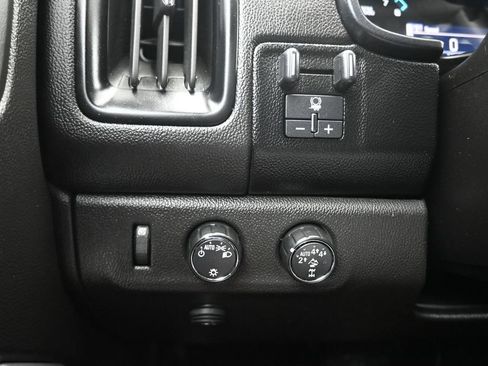 Used 2018 Chevrolet Colorado ZR2 AWD/4WD image 25