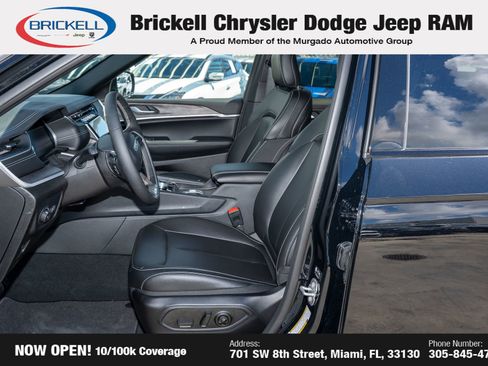 Used 2025 Jeep Grand Cherokee Limited image 16