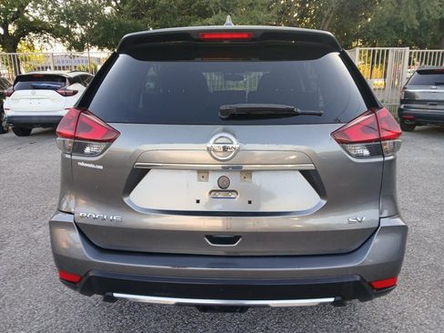 Used 2018 Nissan Rogue S AWD/4WD image 6