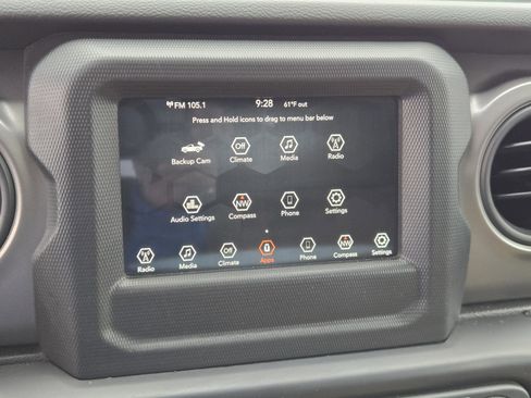 Certified 2022 Jeep Gladiator Sport image 7