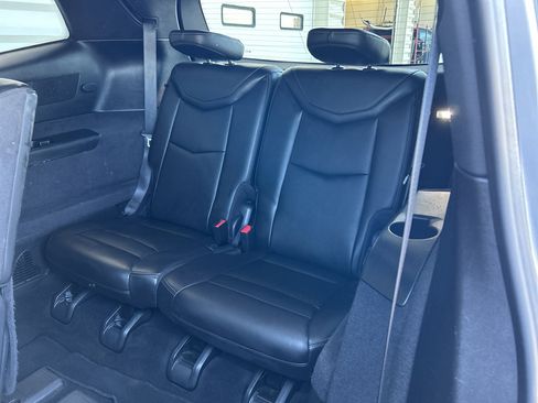 Used 2024 Cadillac XT6 Premium Luxury image 14