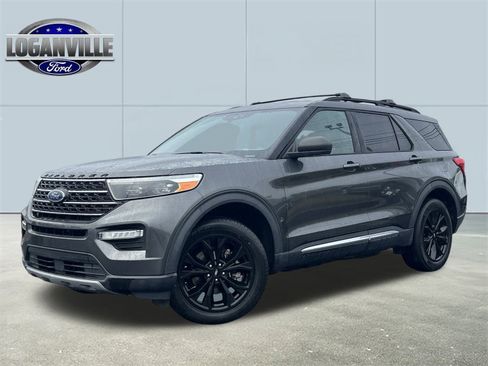 Certified 2020 Ford Explorer XLT w/ Equipment Group 202A image 1