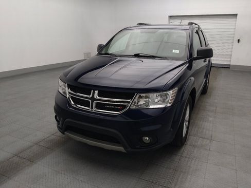 Used 2017 Dodge Journey SXT w/ Comfort/Convenience Group FWD image 15