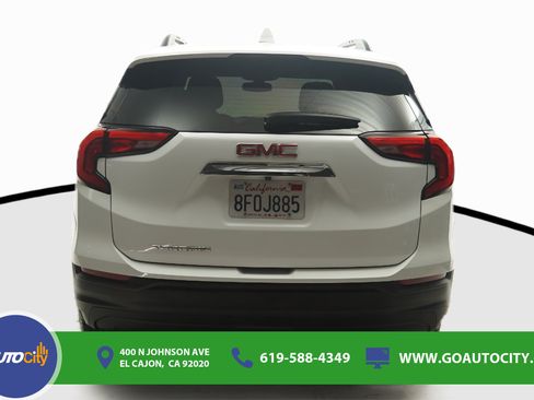 Used 2018 GMC Terrain SLE w/ Driver Convenience Package FWD image 12
