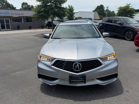 Used 2018 Acura TLX w/ Technology Package FWD image 2