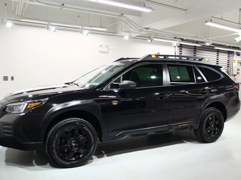 Used 2023 Subaru Outback Wilderness image 16