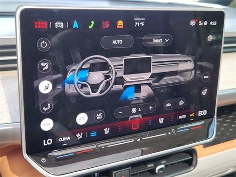 New 2025 Volkswagen ID. Buzz 1st Edition image 17