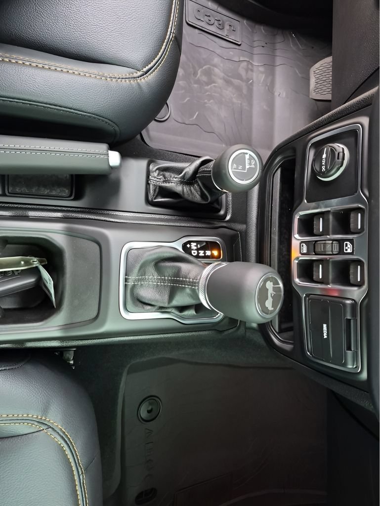 New 2026 Jeep Wrangler Unlimited Sahara AWD/4WD image 44