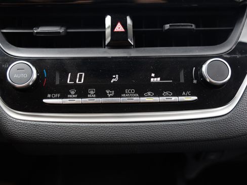 Used 2024 Toyota Corolla LE FWD image 34