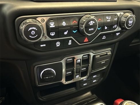 Used 2021 Jeep Wrangler Unlimited Sport image 19