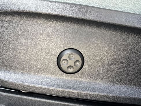 Certified 2026 Mercedes-Benz GLB 250 GLB 250 image 8