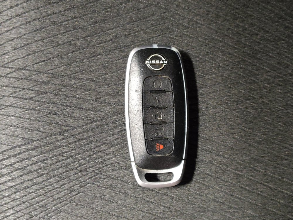 Used 2025 Nissan Rogue SV FWD image 32