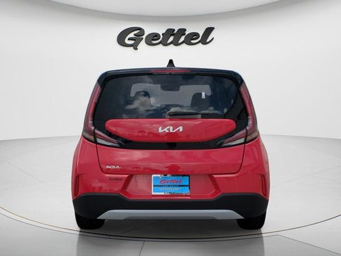 Used 2024 Kia Soul LX w/ Option Group 015 FWD image 6