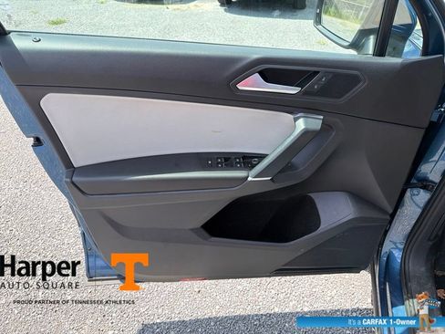 Used 2020 Volkswagen Tiguan SE w/ Panoramic Sunroof Package FWD image 20