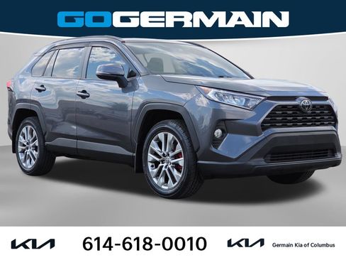 Used 2020 Toyota RAV4 XLE Premium AWD/4WD image 5