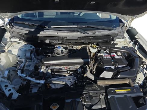 Certified 2020 Nissan Rogue SV image 18