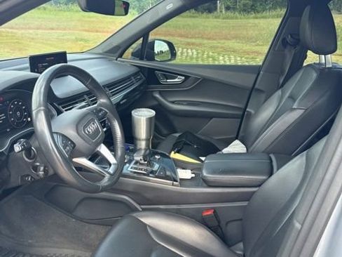 Used 2019 Audi Q7 3.0T Prestige AWD/4WD image 7