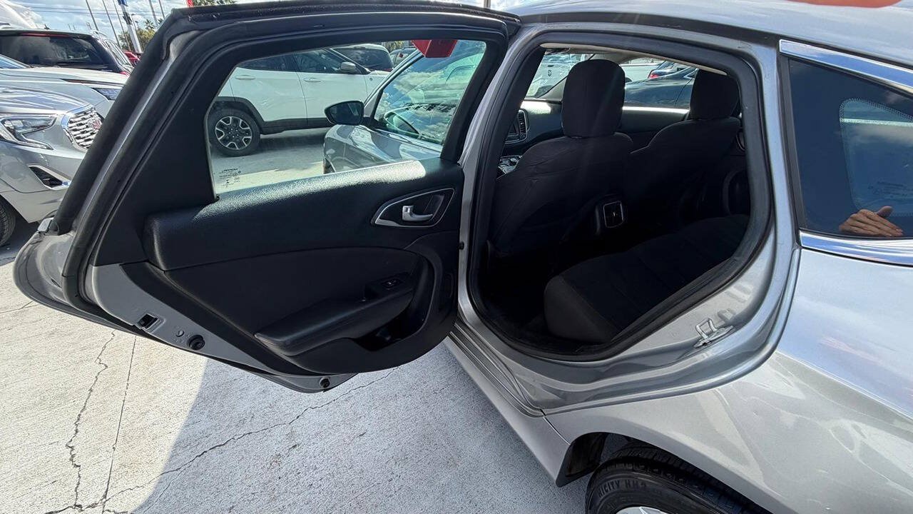 Used 2016 Chrysler 200 Limited w/ Anniversary Edition FWD image 14
