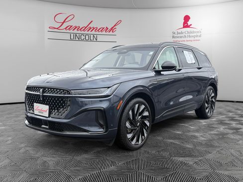 Certified 2024 Lincoln Nautilus Black Label w/ Jet Appearance Package (87T) image 1