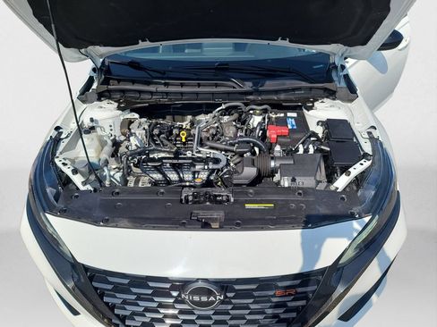 Used 2024 Nissan Altima 2.5 SR FWD image 14