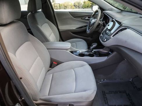 Used 2021 Chevrolet Malibu LT image 13