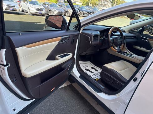 Used 2018 Lexus RX 350L AWD image 16