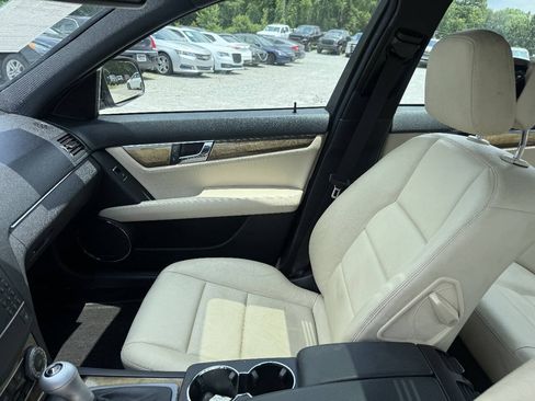 Used 2008 Mercedes-Benz C 350 Sport image 18