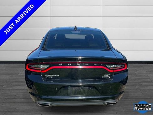 Used 2017 Dodge Charger SXT w/ AWD Plus Group image 4