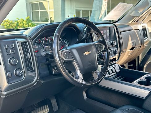 Used 2018 Chevrolet Silverado 1500 LTZ Z71 w/ Redline Edition image 4
