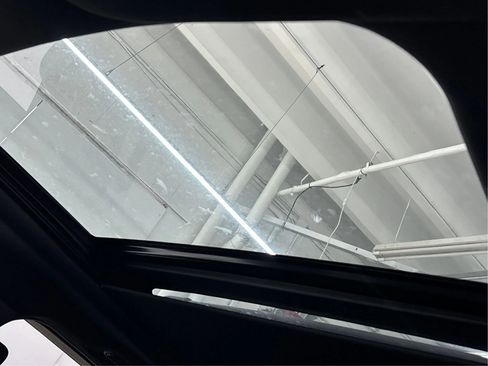 Used 2018 Ford Expedition Limited w/ Equipment Group 301A image 28