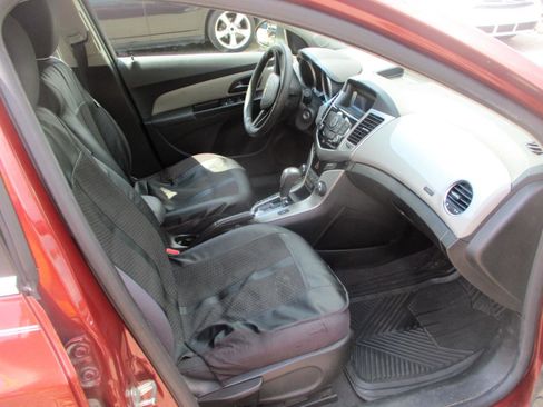 Used 2012 Chevrolet Cruze LS w/ Connectivity Package FWD image 6
