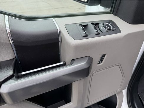 Used 2018 Ford F150 XLT RWD image 15