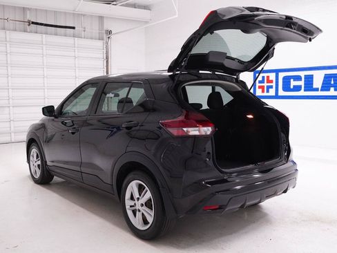 Used 2024 Nissan Kicks S FWD image 31