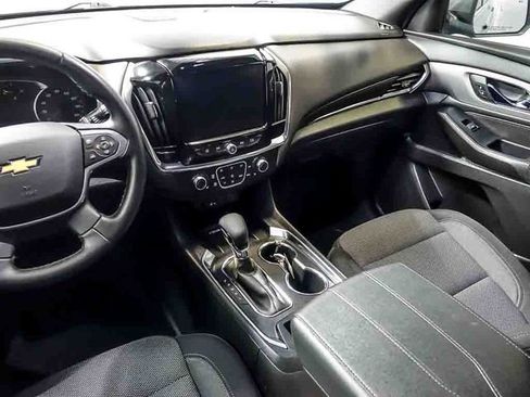 Certified 2023 Chevrolet Traverse LT FWD image 18