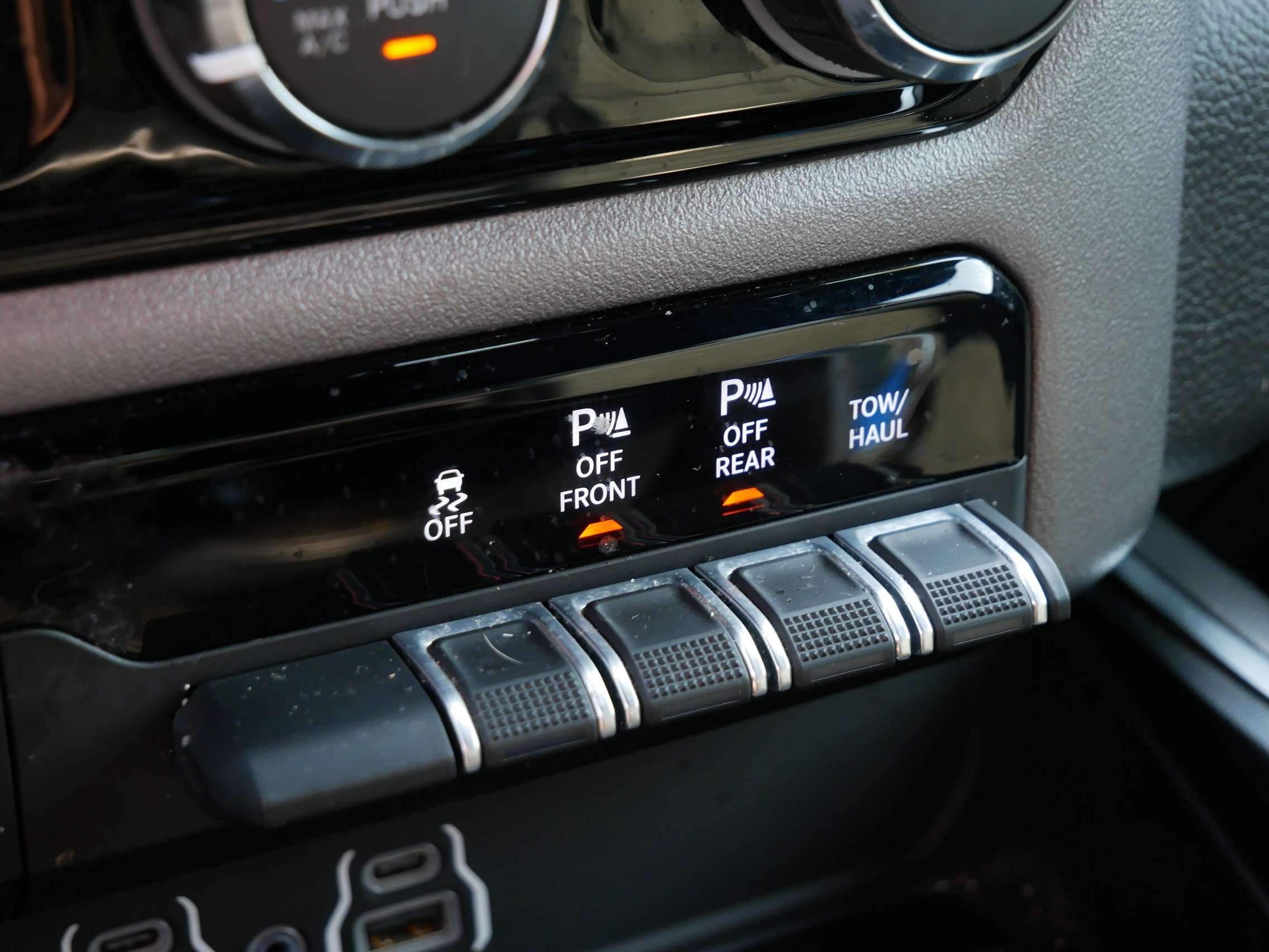 Certified 2025 RAM 1500 Big Horn AWD/4WD image 29