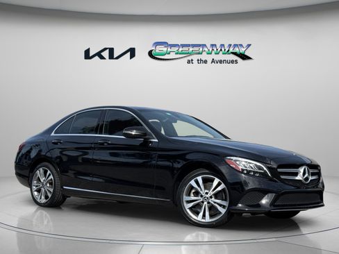 Used 2019 Mercedes-Benz C 300 4MATIC Sedan image 1