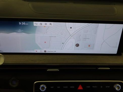 Used 2025 Genesis GV80 3.5T Prestige image 17