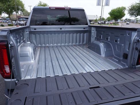 New 2026 GMC Sierra 1500 SLT w/ SLT Premium Package AWD/4WD image 8