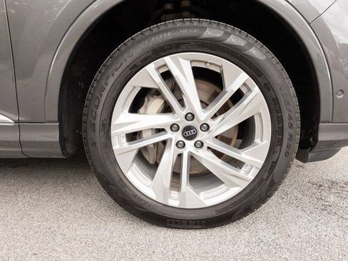 Used 2024 Audi Q7 3.0T Premium Plus image 12
