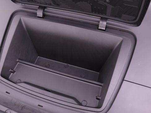 New 2026 Volvo EX30 Cross Country Ultra image 17